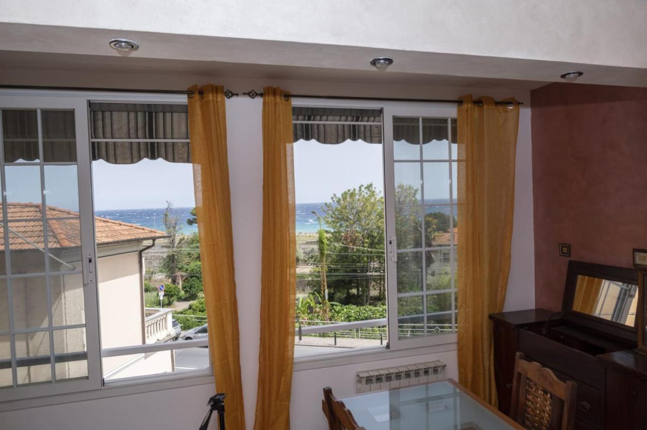 Casa Ambra Mare Apartment Bordighera Exterior photo